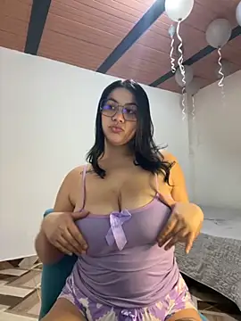 roldanmary online show from 12/05/25, 02:10