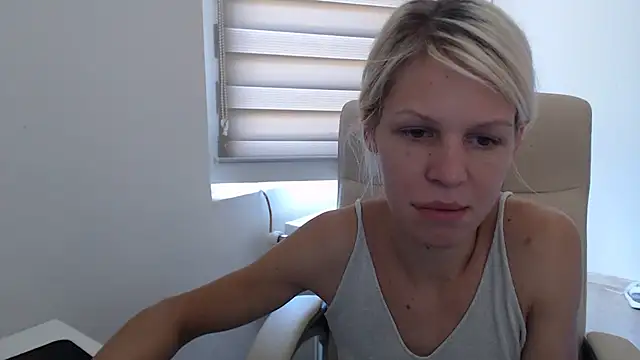 ElssaRush online show from 09/21/25, 10:53