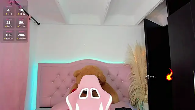 Ashley dolll online show from 02/08/26, 09:12