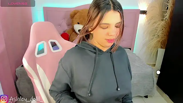 Ashley dolll online show from 01/11/26, 09:11