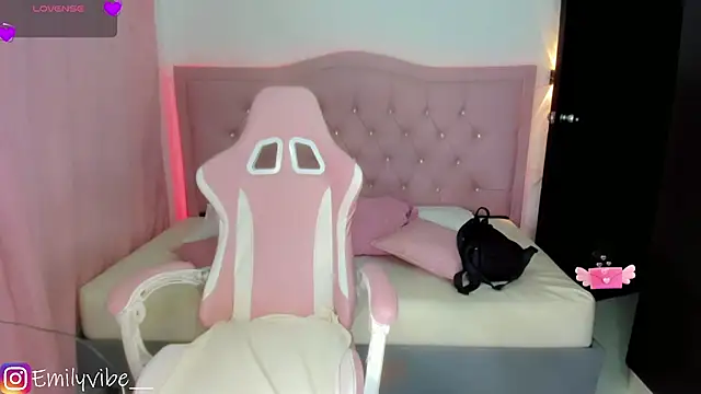 Ashley dolll online show from 05/16/26, 08:41