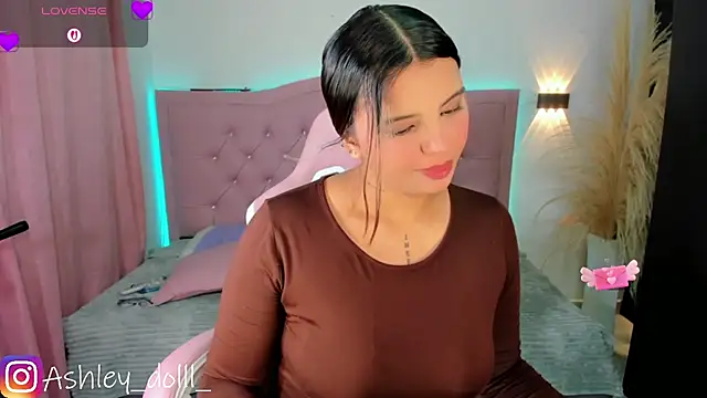 Ashley dolll online show from 04/11/26, 10:02