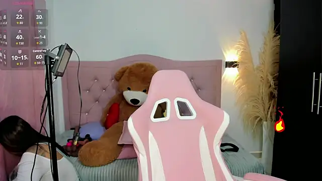 Ashley dolll online show from 02/02/26, 10:09