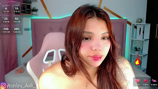 Snapshot of Ashley_dolll chatting on 10/02/25, 09:07 Ashley dolll online show from 10/02/25, 09:07