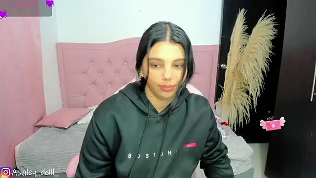Snapshot of Ashley_dolll chatting on 07/02/26, 10:16 Ashley dolll online show from 07/02/26, 10:16