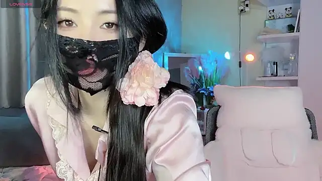 Snapshot of MI_KA22 chatting on 03/17/25, 02:45 MI KA22 online show from 03/17/25, 02:45