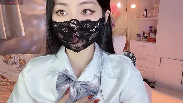 Snapshot of MI_KA22 chatting on 03/14/25, 08:10 MI KA22 online show from 03/14/25, 08:10