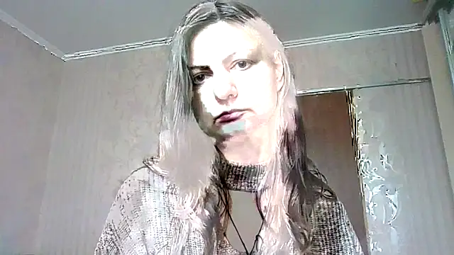Snapshot of AliseWats chatting on 03/12/25, 10:48 AliseWats online show from 03/12/25, 10:48