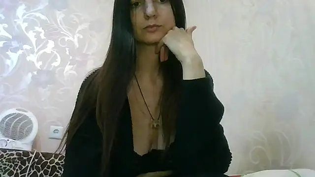 Snapshot of AliseWats chatting on 11/06/25, 01:26 AliseWats online show from 11/06/25, 01:26