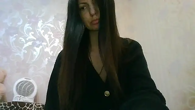 Snapshot of AliseWats chatting on 11/10/25, 07:41 AliseWats online show from 11/10/25, 07:41