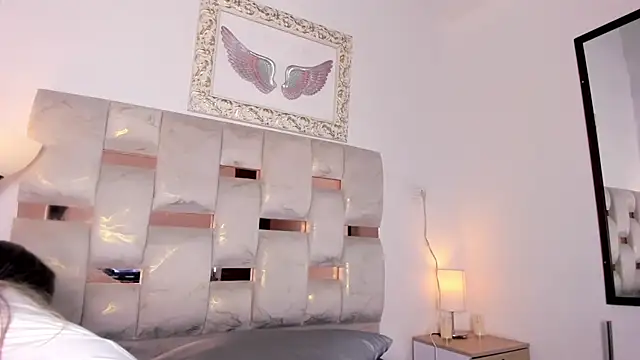 Lola Blondie online show from 11/23/25, 12:26