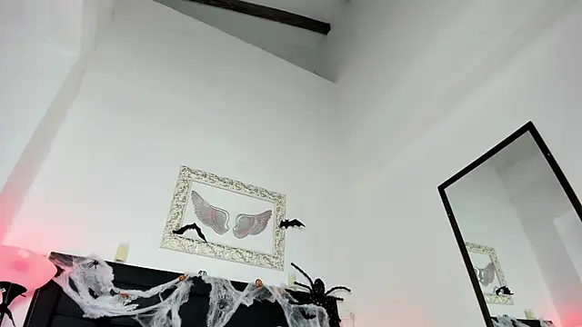 Lola Blondie online show from 10/07/25, 12:17