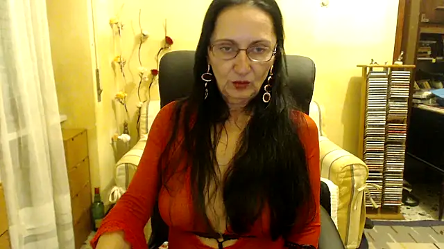 RobertaFox69 online show from 12/05/25, 08:17