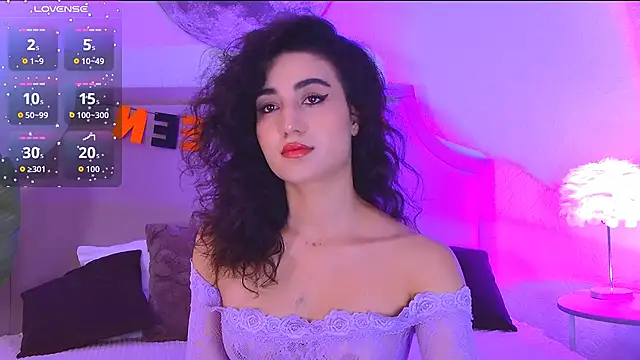 Snapshot of Maya_Rogerss chatting on 10/26/25, 02:39 Maya Rogerss online show from 10/26/25, 02:39