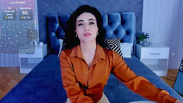 Snapshot of Maya_Rogerss chatting on 12/01/25, 02:29 Maya Rogerss online show from 12/01/25, 02:29