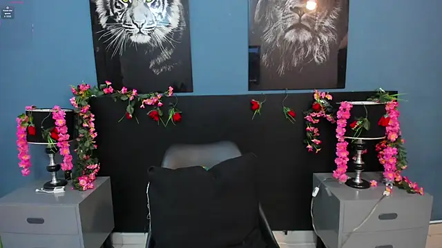 SophiaQueens online show from 02/13/26, 08:20