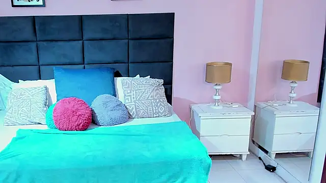 SophiaQueens online show from 11/05/25, 08:12