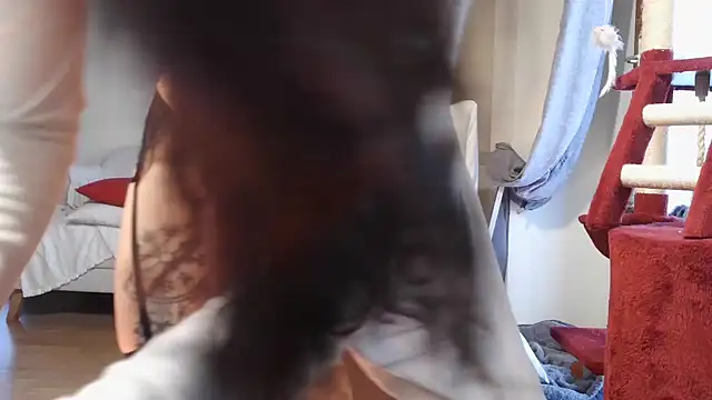 MAIRA  90 online show from 12/15/25, 10:10