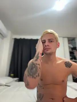 CarinaRose online show from 04/13/26, 09:08