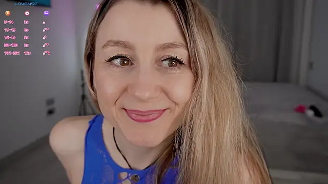   Milana     online show from 05/10/26, 05:04