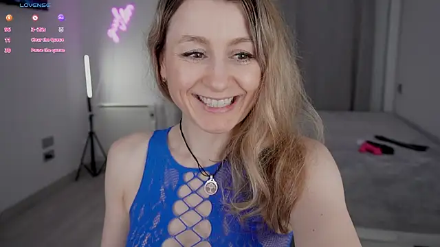   Milana     online show from 05/09/26, 04:21