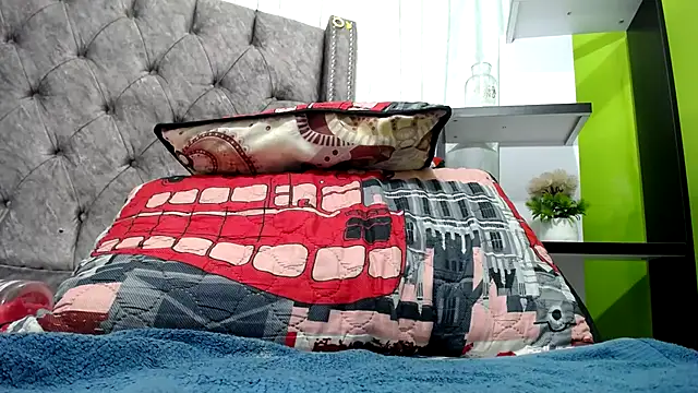 Snapshot of ANA-BULLOCK- chatting on 11/22/25, 12:15 ANA-BULLOCK- online show from 11/22/25, 12:15