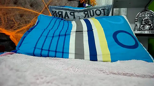 Snapshot of ANA-BULLOCK- chatting on 11/03/25, 12:09 ANA-BULLOCK- online show from 11/03/25, 12:09