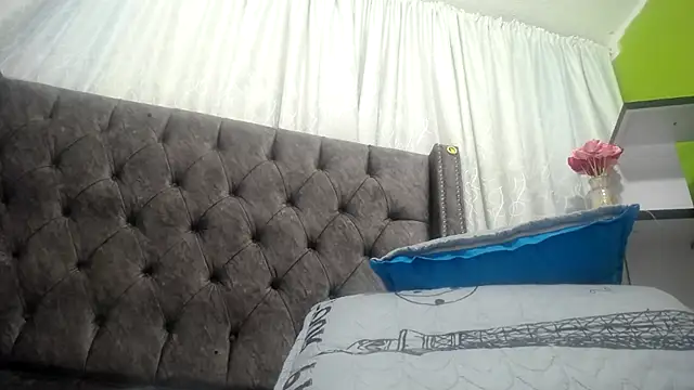 Snapshot of ANA-BULLOCK- chatting on 10/05/25, 11:56 ANA-BULLOCK- online show from 10/05/25, 11:56