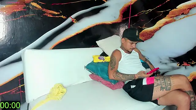 Snapshot of hot_dirty_paradise_66 chatting on 03/03/26, 04:30 hot dirty paradise 66 online show from 03/03/26, 04:30