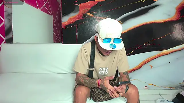 hot dirty paradise 66 online show from 05/29/26, 08:04