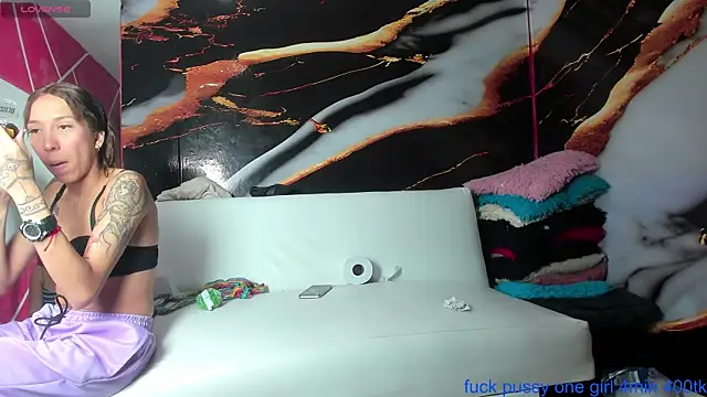 hot dirty paradise 66 online show from 04/02/26, 04:19