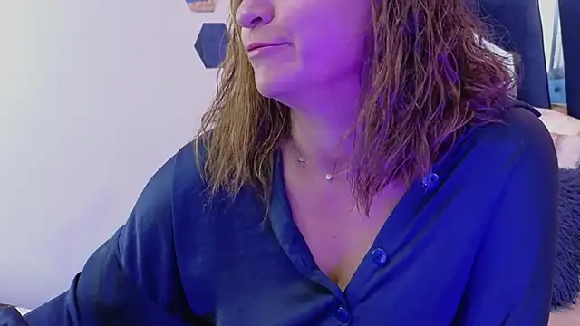 weet Evans    online show from 03/18/25, 04:40