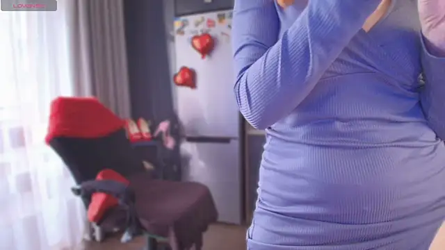 emlana online show from 04/01/26, 11:33