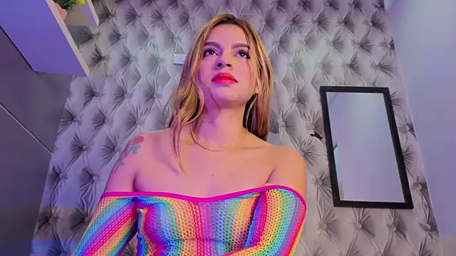 Snapshot of _Gabytaylor chatting on 11/11/25, 11:27 Gabytaylor online show from 11/11/25, 11:27