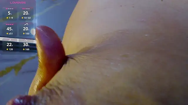 Zoebreastmilk2 online show from 11/21/25, 04:17