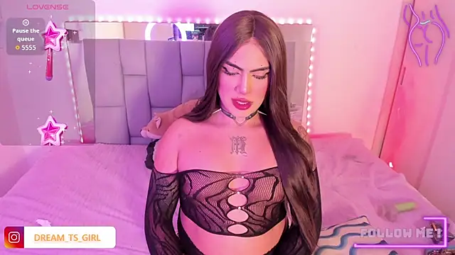 Snapshot of Sophie_whitexxx chatting on 09/15/25, 06:25 Sophie whitexxx online show from 09/15/25, 06:25