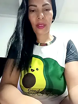 DaphneRosses online show from 05/05/26, 01:58
