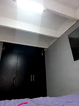 DaphneRosses online show from 09/29/25, 01:50