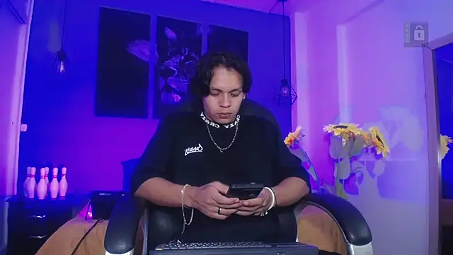 Snapshot of Draco_collins chatting on 11/14/25, 08:01 Draco collins online show from 11/14/25, 08:01