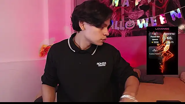 Snapshot of Draco_collins chatting on 10/23/25, 08:07 Draco collins online show from 10/23/25, 08:07