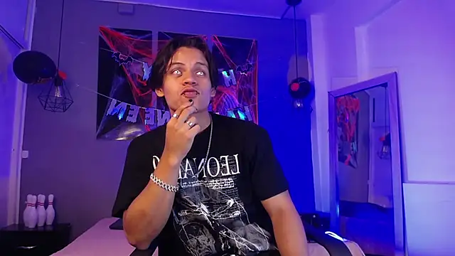 Snapshot of Draco_collins chatting on 10/29/25, 06:40 Draco collins online show from 10/29/25, 06:40