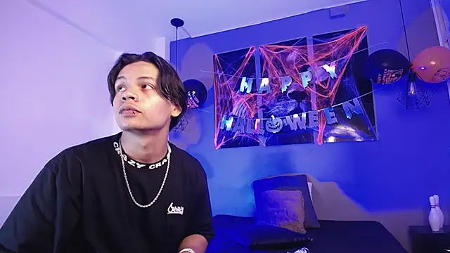 Snapshot of Draco_collins chatting on 10/25/25, 08:20 Draco collins online show from 10/25/25, 08:20