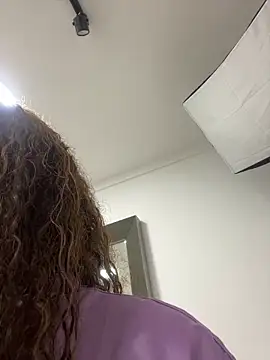 AlesiaCooper online show from 12/05/25, 09:34