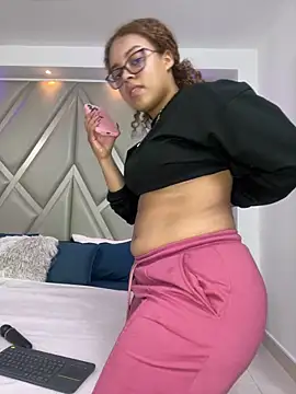 AlesiaCooper online show from 12/20/25, 08:12