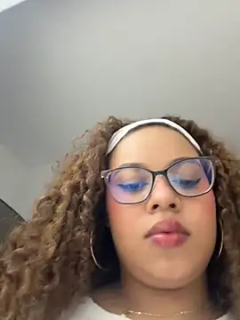 AlesiaCooper online show from 07/03/26, 04:19