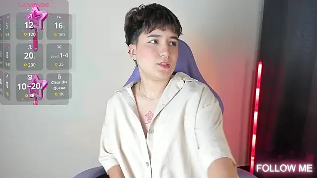 Snapshot of emma_cute7 chatting on 11/19/25, 03:06 emma cute7 online show from 11/19/25, 03:06