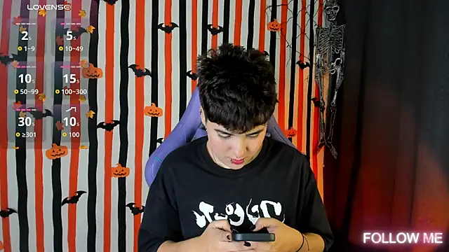 Snapshot of emma_cute7 chatting on 10/16/25, 02:42 emma cute7 online show from 10/16/25, 02:42