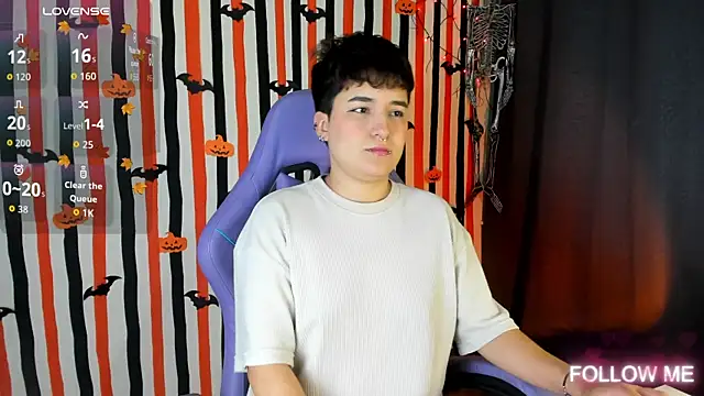 Snapshot of emma_cute7 chatting on 10/21/25, 05:18 emma cute7 online show from 10/21/25, 05:18