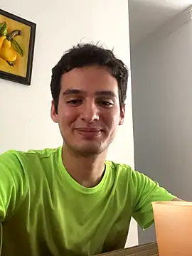 Thiagobb7 online show from 10/31/25, 06:37