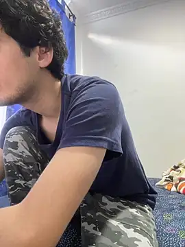 Thiagobb7 online show from 01/10/26, 09:43